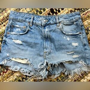 Zara high waist distressed denim shorts. Great condition